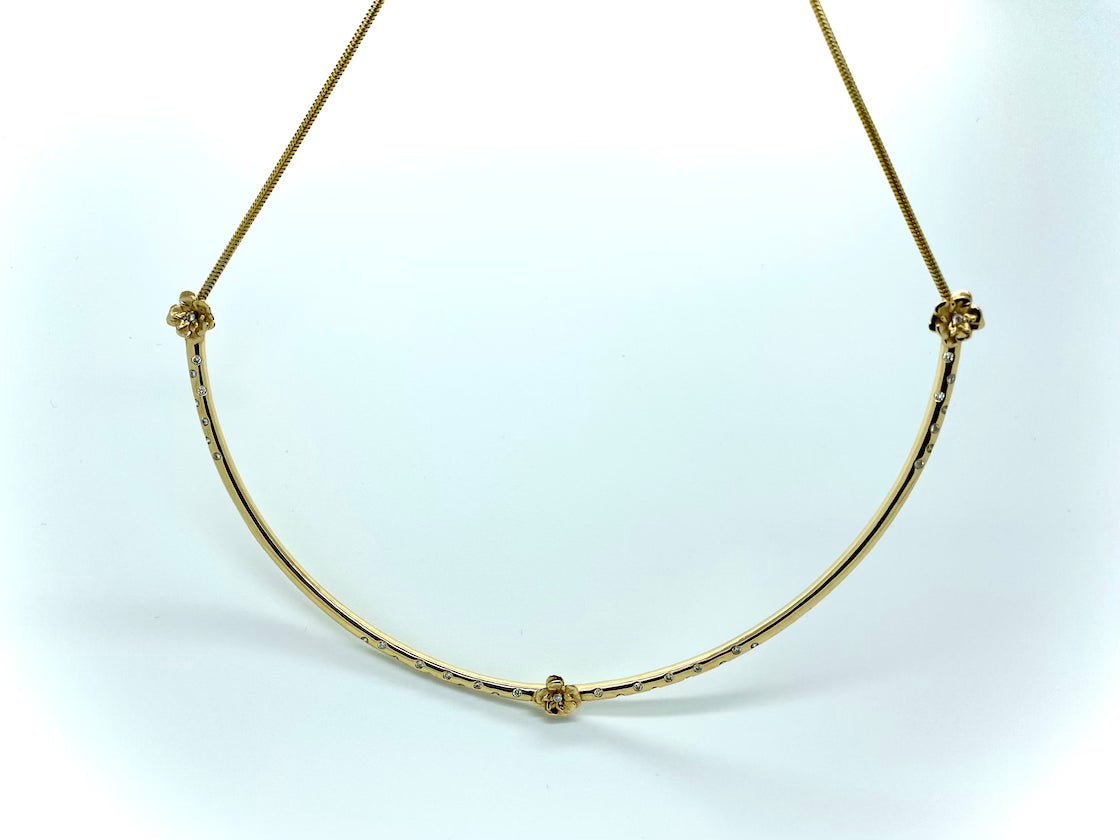 Adeline 3 Flower Collier